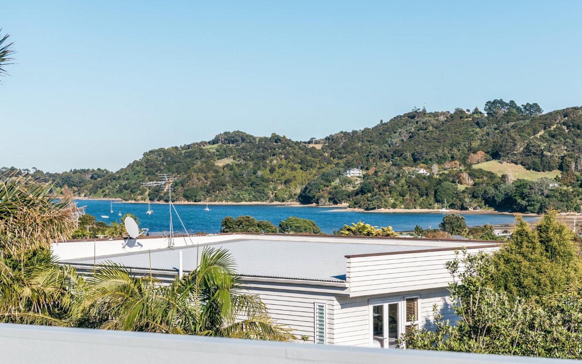 Casa On Tawa, Oneroa Villa Exterior photo