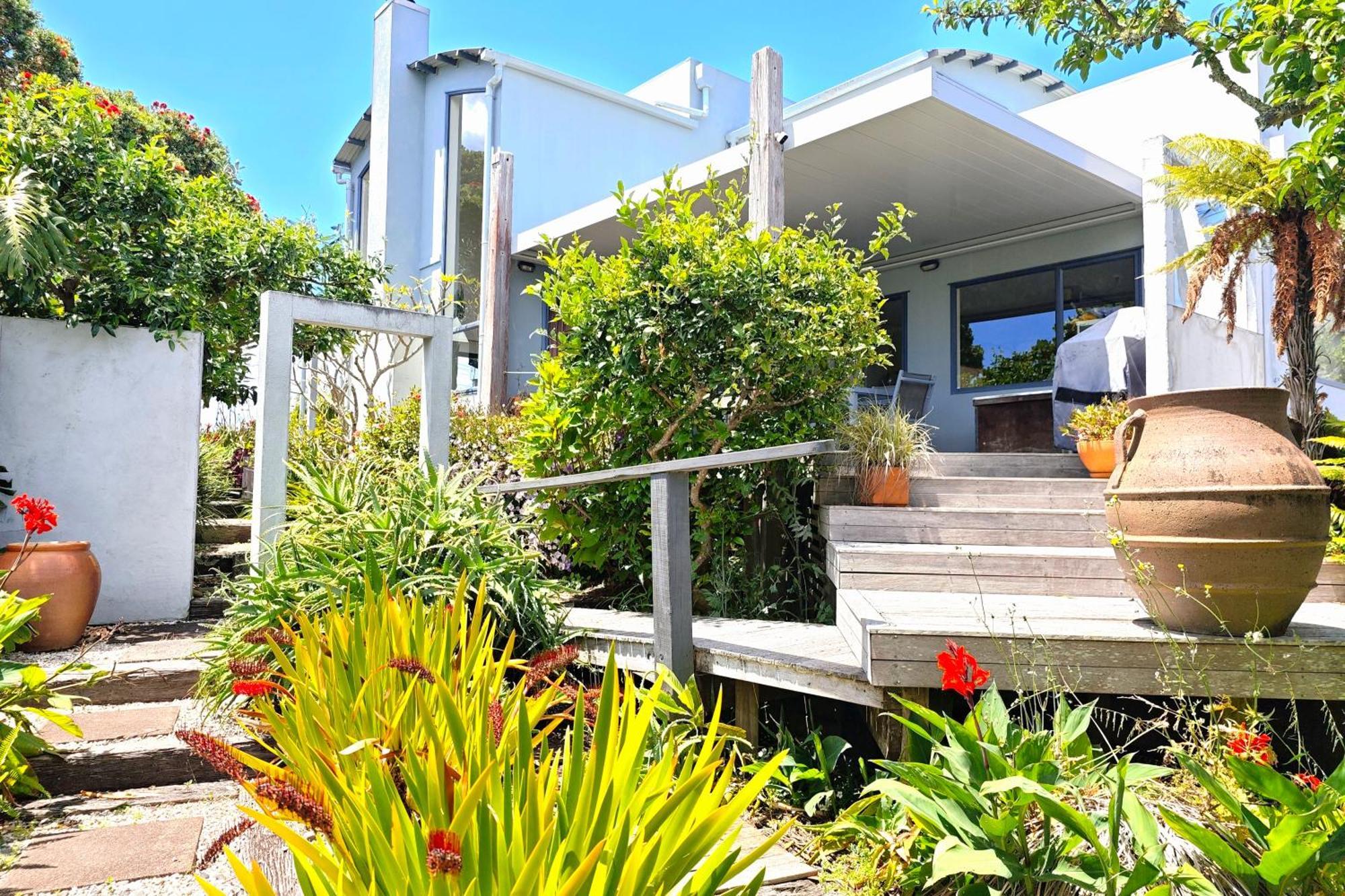 Casa On Tawa, Oneroa Villa Exterior photo